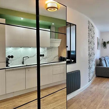 Le Chardon Nancy- 2 Chambres- Parking Gratuit- Proche Transports Et Zenith Nancy